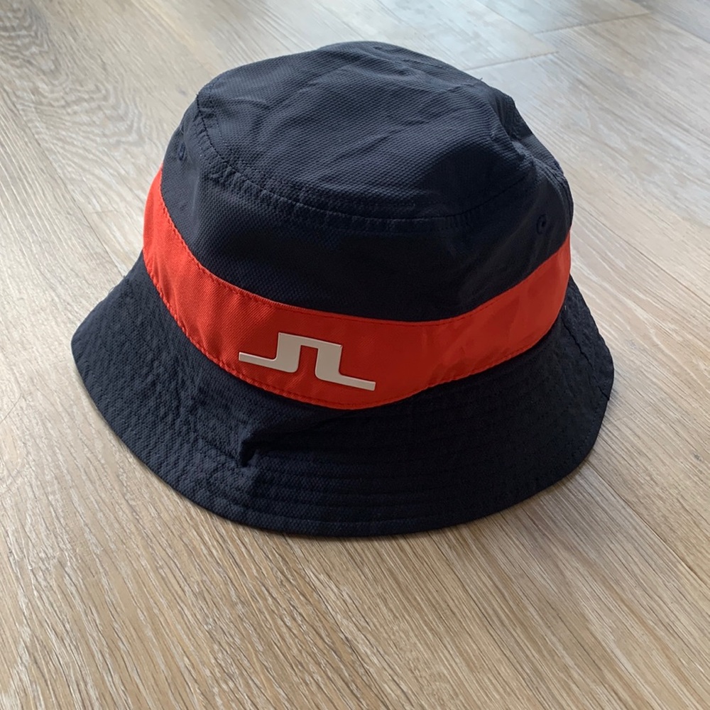 J.Lindeberg Bucket Hat / 4.99 SHIPPING